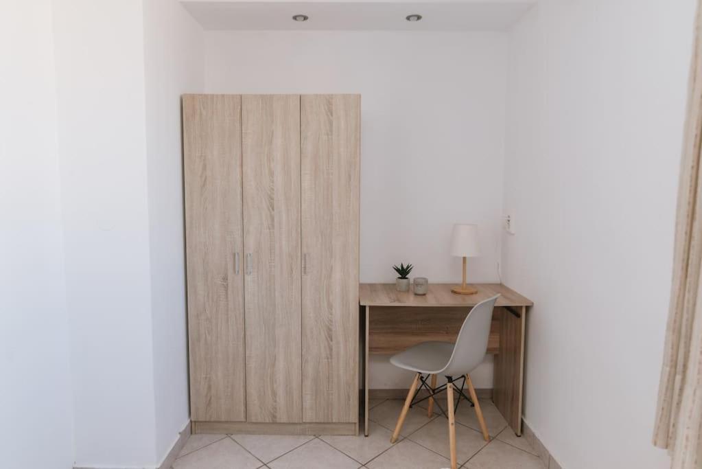 Sunny Apartment For Couples & Friends In Centre Iraklio Exteriér fotografie
